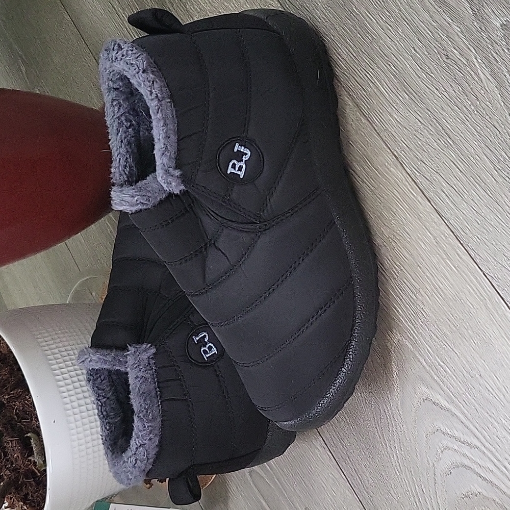 Black BJ, size 7, waterproof